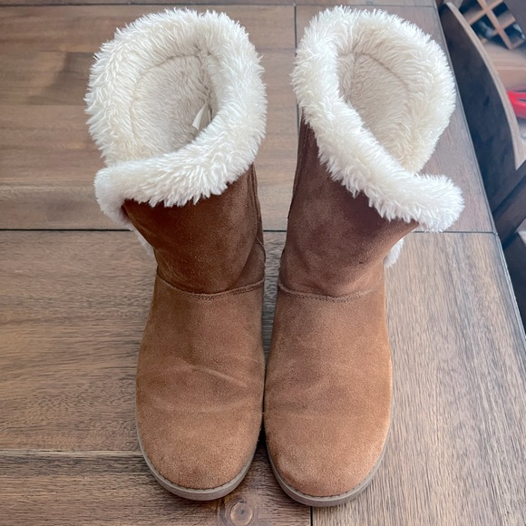 Brown boots - Picture 5 of 5